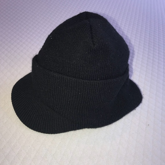 Snow hat - Picture 1 of 2